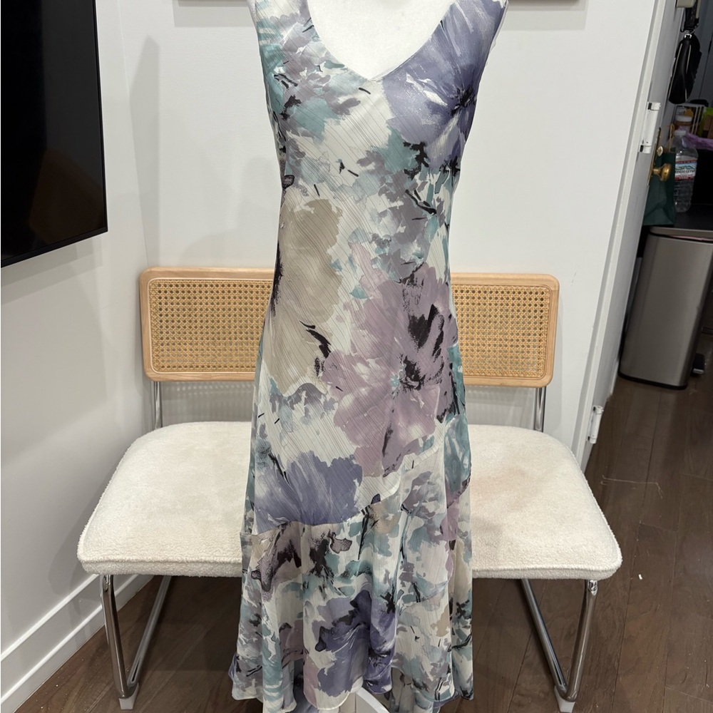 Sleeveless Floral V-Neck Maxi Dress in Pastel Floral